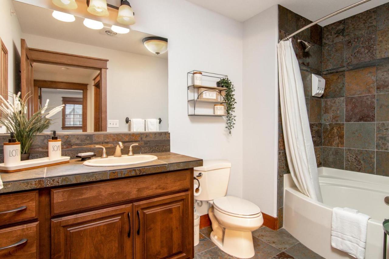 Modern Riverstone Condo With Grand Deck - Steps To Shops, Restaurants, Trails And River Coeur d'Alene Kültér fotó