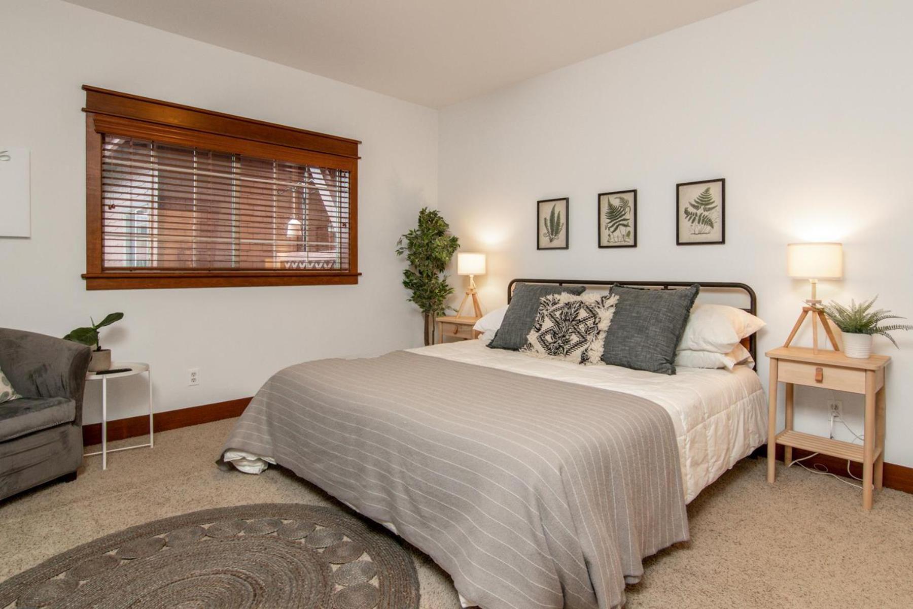 Modern Riverstone Condo With Grand Deck - Steps To Shops, Restaurants, Trails And River Coeur d'Alene Kültér fotó