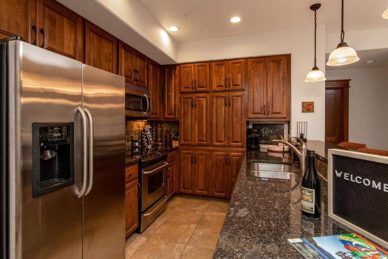 Modern Riverstone Condo With Grand Deck - Steps To Shops, Restaurants, Trails And River Coeur d'Alene Kültér fotó
